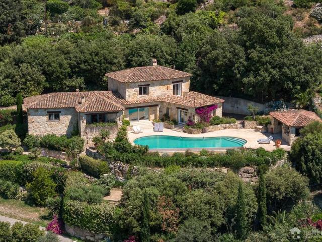 Villa de luxe en vente Tourrettes sur Loup, Provence Alpes Côte d'Azur