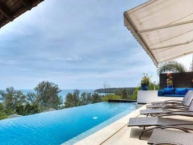 Villa de Luxe située à Surin avec une magnifique vue sur la plage