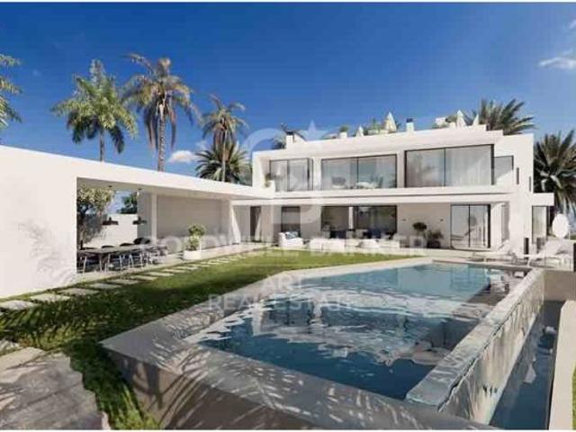 Villa de nueva construcción en la prestigiosa ubicación de Cascada de Camoján