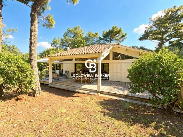 Villa de plage au Cap Ferret – Calme et intimité dans les pins