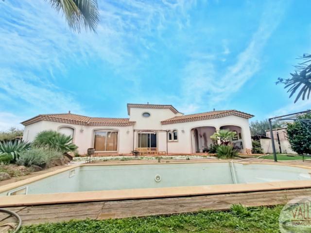 Villa de plain pied avec piscine à vendre au Grau d'Agde !