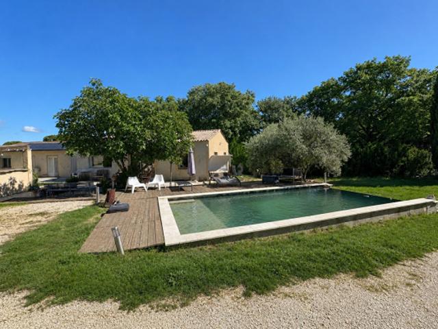 Villa de plain pied avec piscine, Gard Nord, Saint Paulet de Caisson