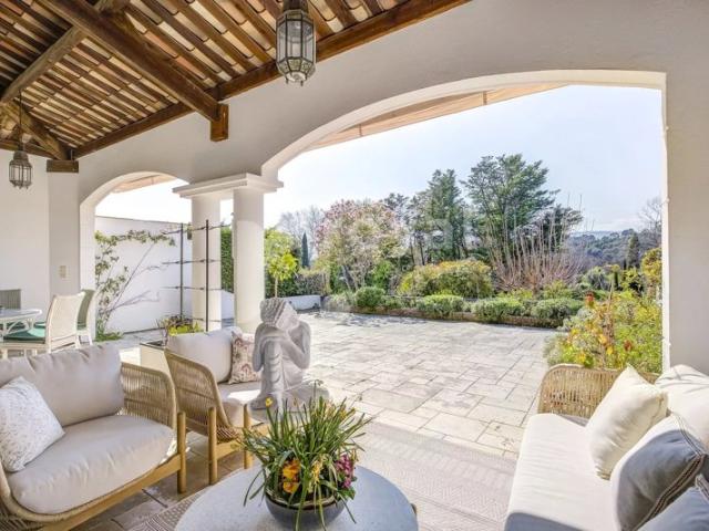 Villa de plain pied avec terrasse Royal Mougins Golf