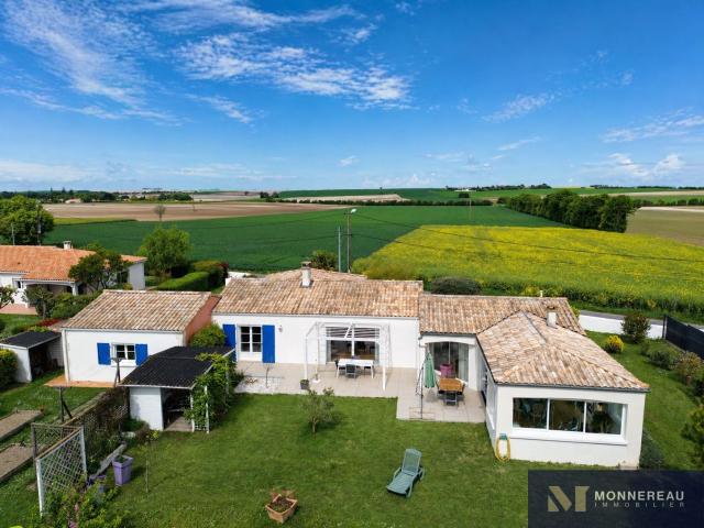 Villa De Plain Pied A 2 Km Des Plages 177m² Meschers sur Gironde