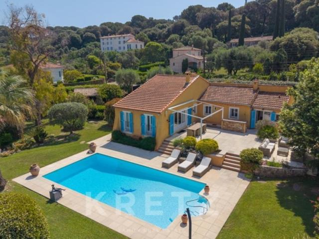 Villa de plain pied à 300 mètre de la plage Cap d'Antibes