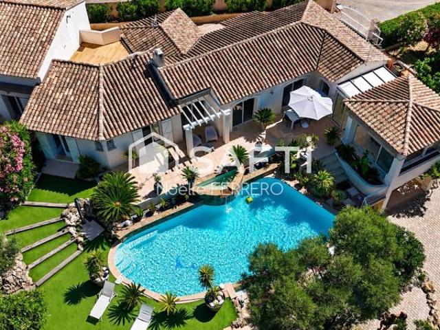 Villa de plain pied a pied plage et centre