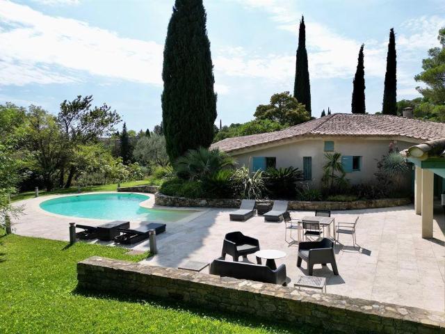 Villa de plain pied d'exception Uzès, quartier prisé 200m² Uzès