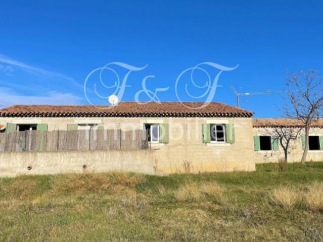 Villa de plain pied et atelier attenant