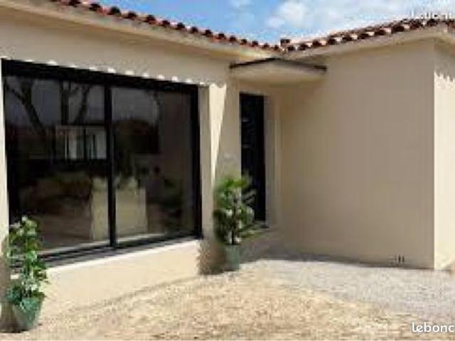 VILLA DE PLAIN PIED EN L SUR TERRAIN DE 640 m² À LAURIS