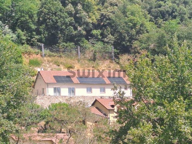 Villa de plain pied 123 m2 4 ch.: Confort écologique & ri. 123m² Pied de Borne