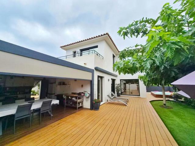 VILLA DE PRESTIGE T4 SANARY Proche commerces et plages à pied