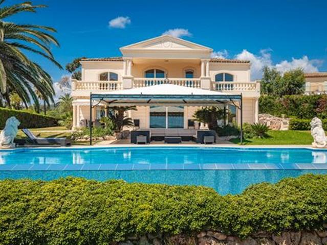 Villa de prestige à acheter sur Grimaud