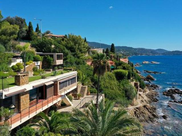Villa de prestige à vendre sur Le Lavandou