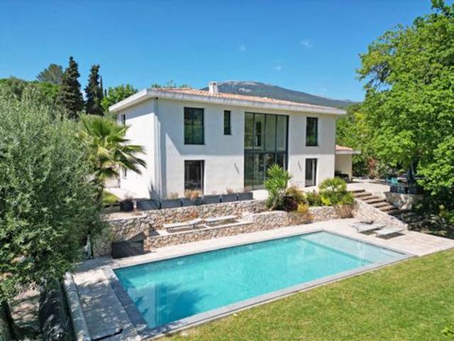 Villa de prestige à acheter sur Roquefort Les Pins
