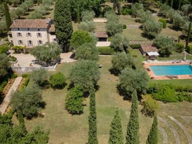Villa de prestige à vendre sur Valbonne