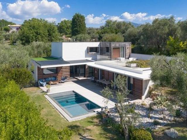 Villa de prestige à vendre sur Valbonne