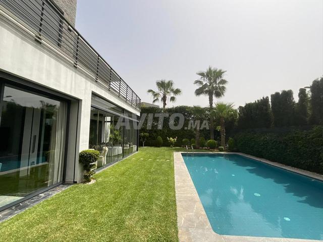 Villa de prestige à vendre à Bouskoura
