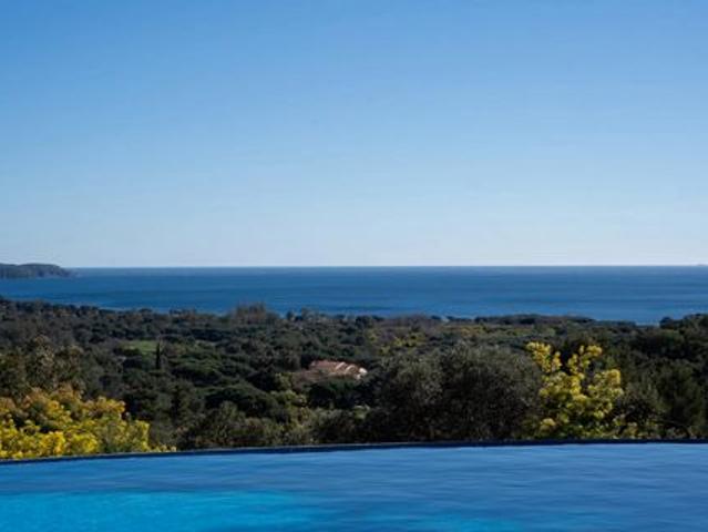 Villa de prestige en vente sur Cavalaire Sur Mer