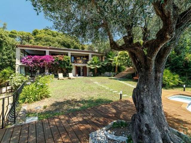 Villa de prestige à vendre sur Cannes
