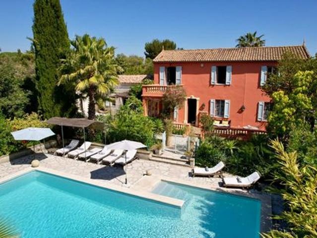 Villa de prestige en vente sur Antibes