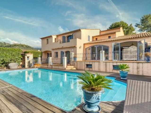 Villa de prestige à vendre sur La Turbie