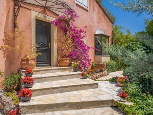 Villa de prestige à vendre sur Saint Raphaël