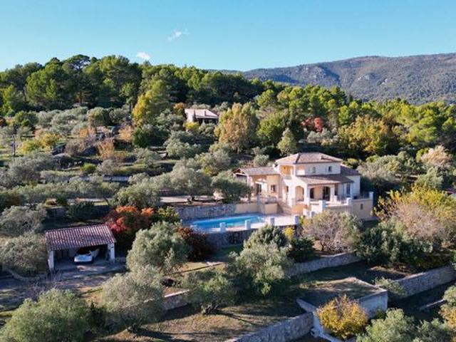 Villa de prestige en vente sur Seillans