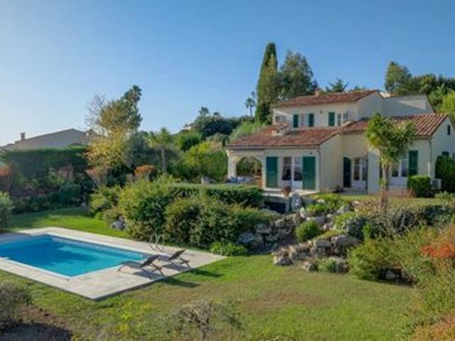 Villa de prestige à vendre sur Valbonne