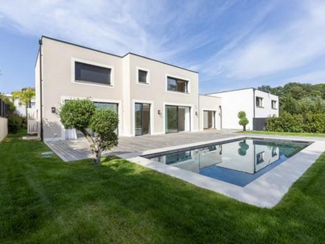 Villa de prestige à vendre sur Valbonne