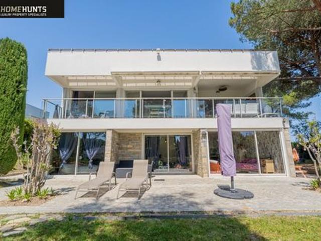 Villa de prestige à vendre sur Villeneuve Loubet