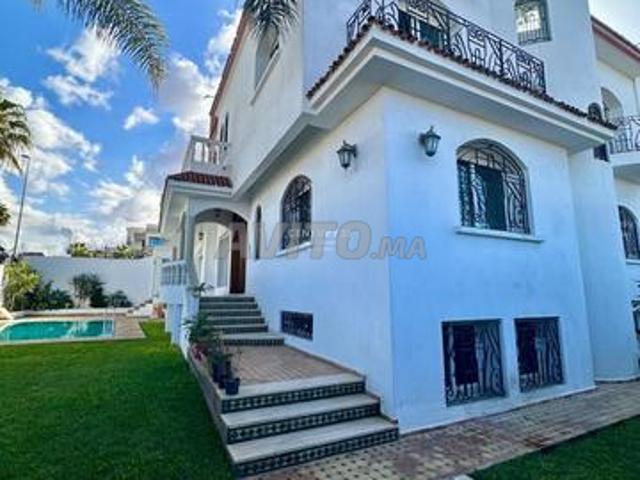 Villa de Prestige avec piscine à louer