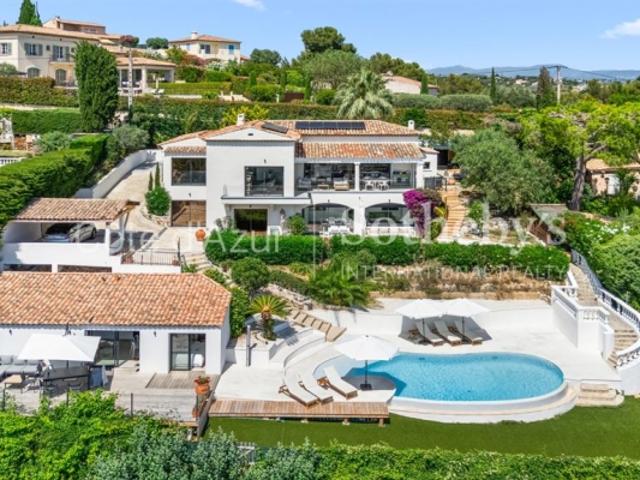 Villa de prestige avec vue mer panoramique à Cagnes sur Mer et maison d'invités