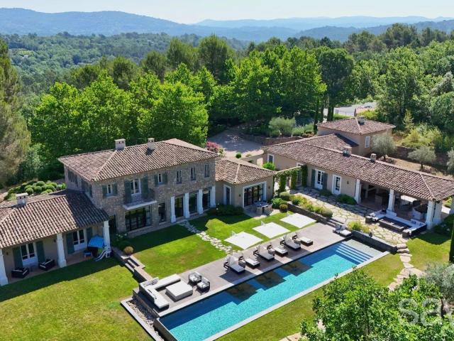 Villa de prestige avec vue panoramique. 428m² Tourrettes