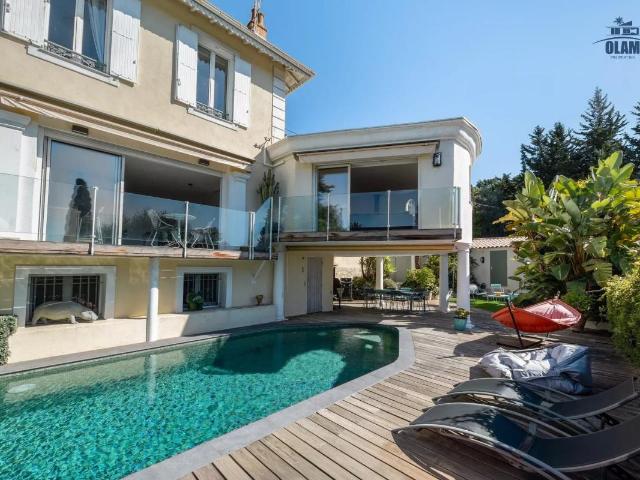 Villa de prestige Cannes 4P expo Sud, piscine, jardin & vue mer