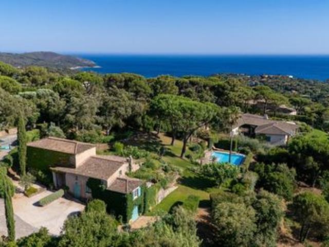 Villa de prestige à vendre sur La Croix Valmer