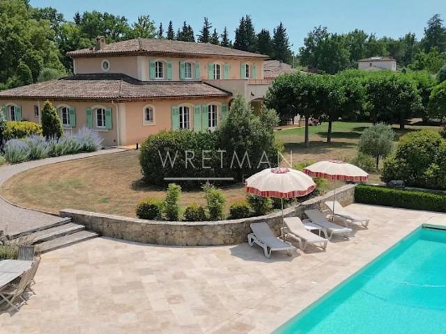 Villa de qualité avec 5 chambres Callian