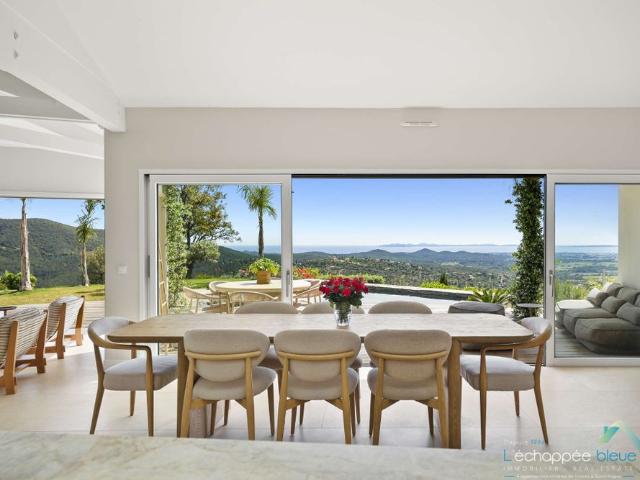 Villa de Rêve climatisée avec piscine lagon et vue mer pour 6 personnes à La Londe les Maures