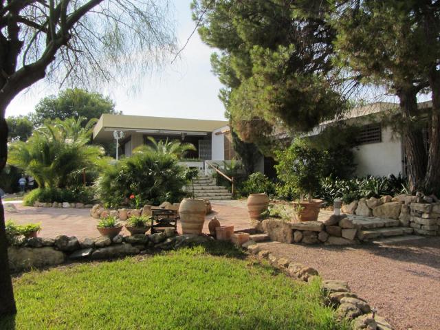 VILLA DE SIETE HABITACION EN ALICANTE