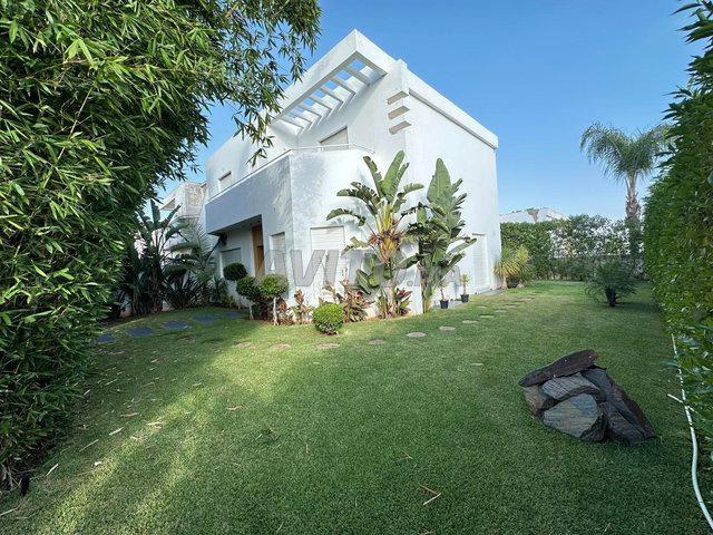 Villa de Standing, 3 Façades, Quartier Sécurisé
