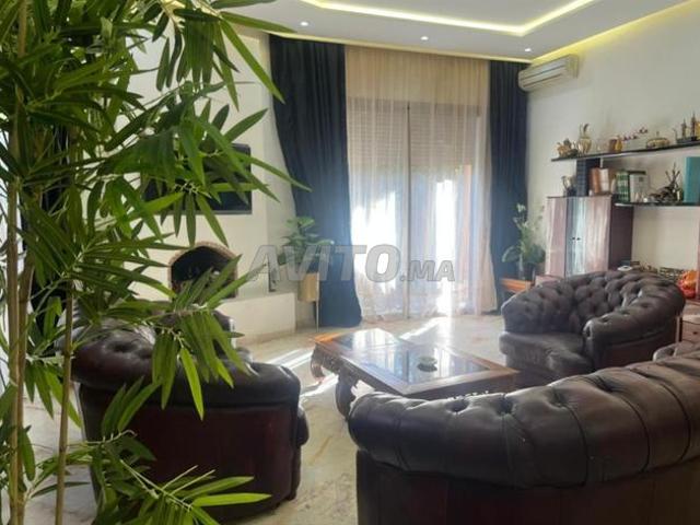 Villa de standing à 3 façades quartier targa