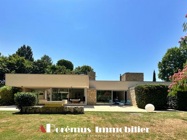 VILLA DE STANDING RÉNOVÉE EN 2022 S/ PARC ARBORÉ 6350M2