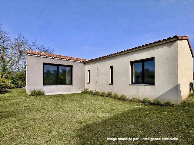 Villa d'environ 126m2 sur 850m2 de terrain Saint Julien de Peyrolas
