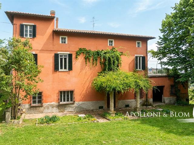Villa del 1700 con parco vicino al centro, Perugia Umbria 463m² Perugia