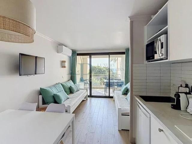 Villa des Peintres Quartier de la Croix des Gardes — au cœur de la pinède cannoise