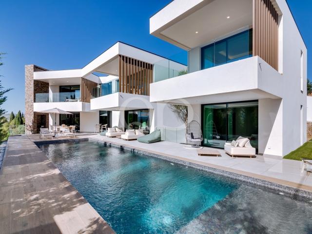Villa deslumbrante com acabamentos de alta qualidade em Loul. 319m² Loulé são clemente