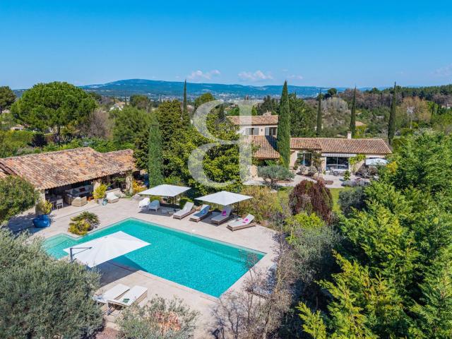 Villa d'exception avec gîte, piscine et vue panoramique proc. 305m² L'Isle sur la Sorgue