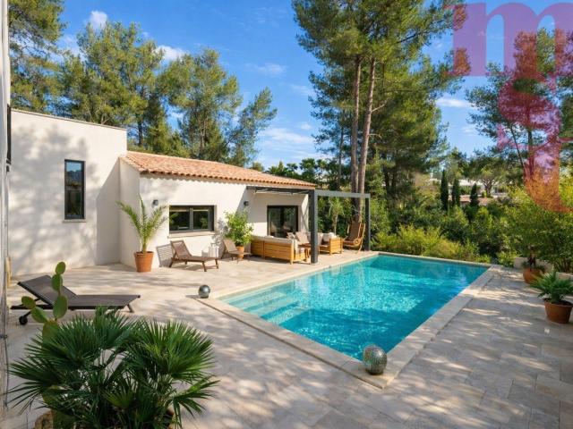 Villa d'exception avec piscine à Saint Clément de Rivière