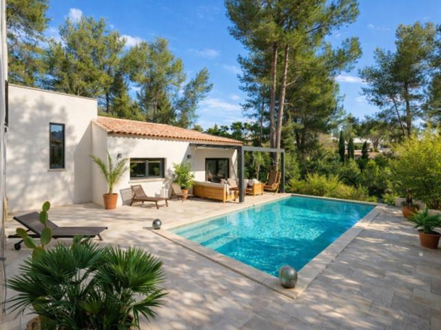 Villa d'exception avec piscine à Saint Clément de Rivière