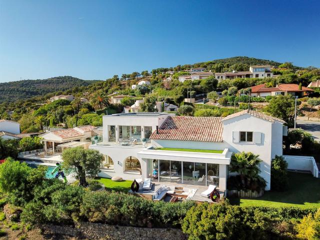 Villa d'exception avec vue mer panoramique 350m² Sainte Maxime