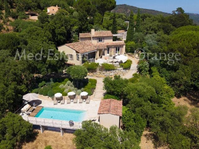 Villa d'exception avec vue panoramique à Grimaud. 220m² Grimaud